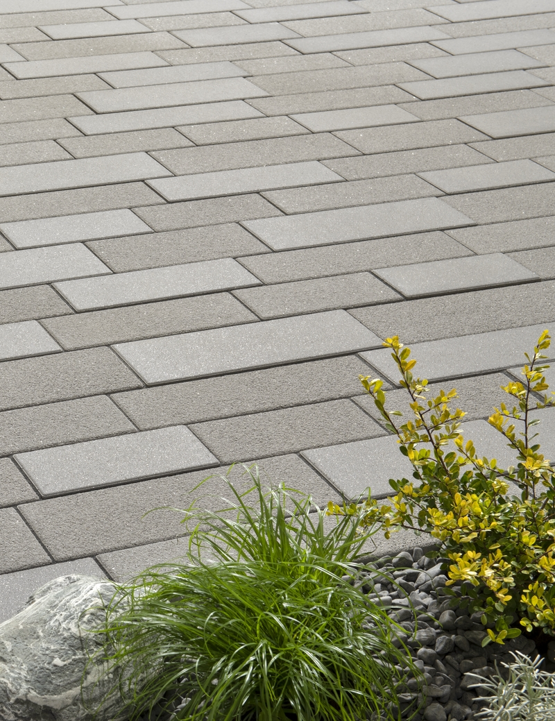 Adina® Pavé Béton Multi-formats Gris Grenaillée Ep. 8CM  0,96m²